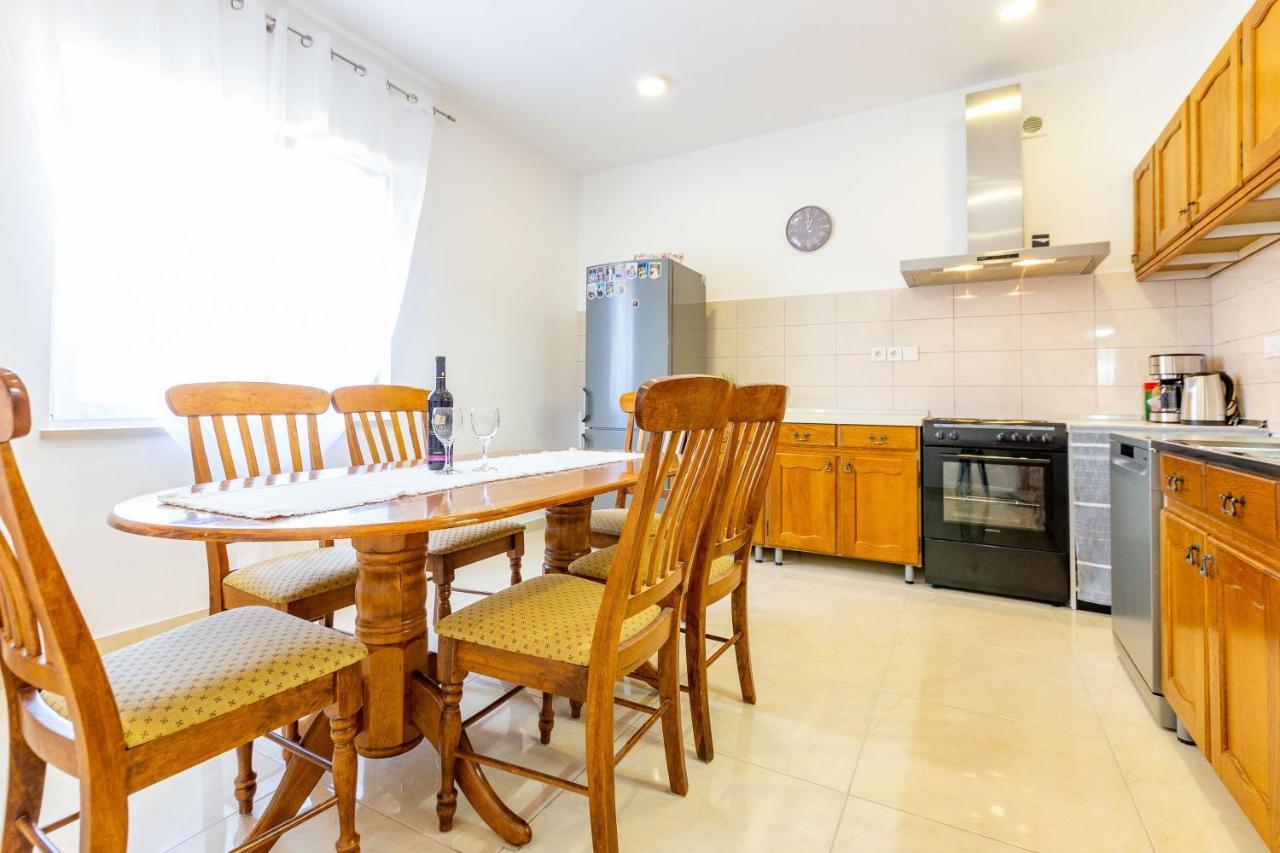 Sjor 2 Bdr Apartment W Grill Zadar Exterior photo